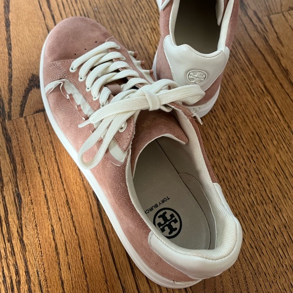 Tory Burch NWT Howell Ruffle Court Shoe Suede / Nappa Leather Size 9 - Picture 6 of 13